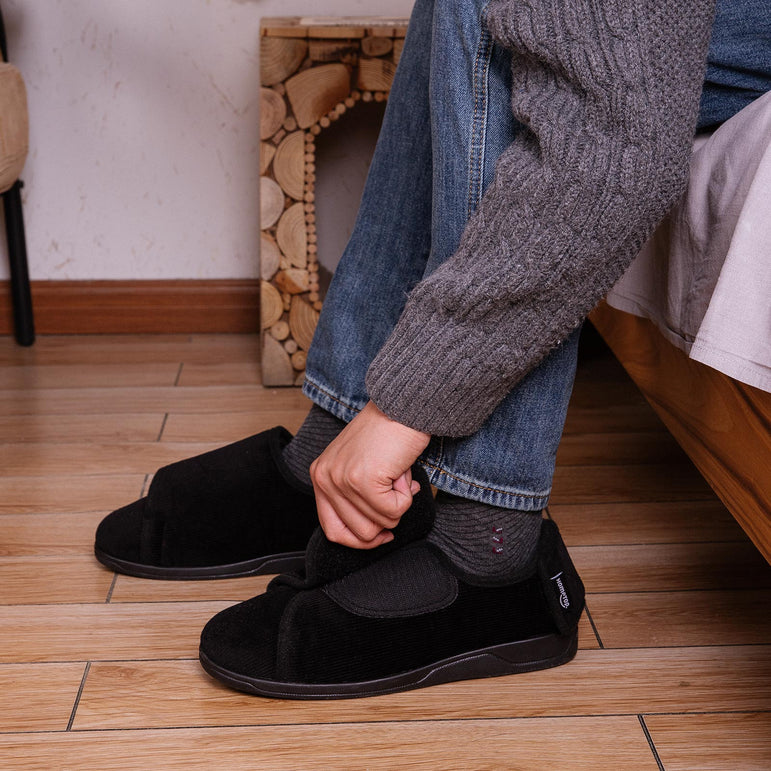 Men's Adjustable Wide Slippers for Diabetic Feet