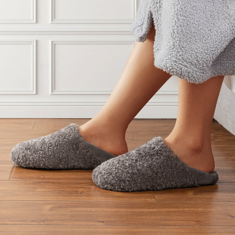 Men's & Women's Closed Back Slippers – Warm Fuzzy Slides With Polar Fleece, Non-Slip Indoor/Outdoor